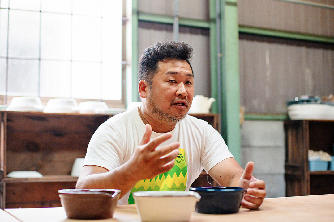 山口陶器の代表取締役であり、かもしか道具店を立ち上げた山口典宏さん