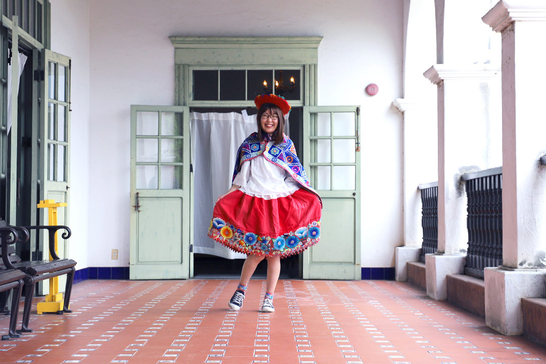 ペルーの女性衣装