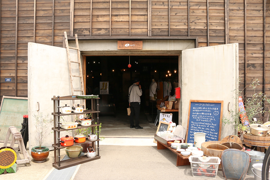 郡上八幡,郡上,観光,平野商店,酒蔵跡,カフェ,カレー,コーヒー,アンティーク