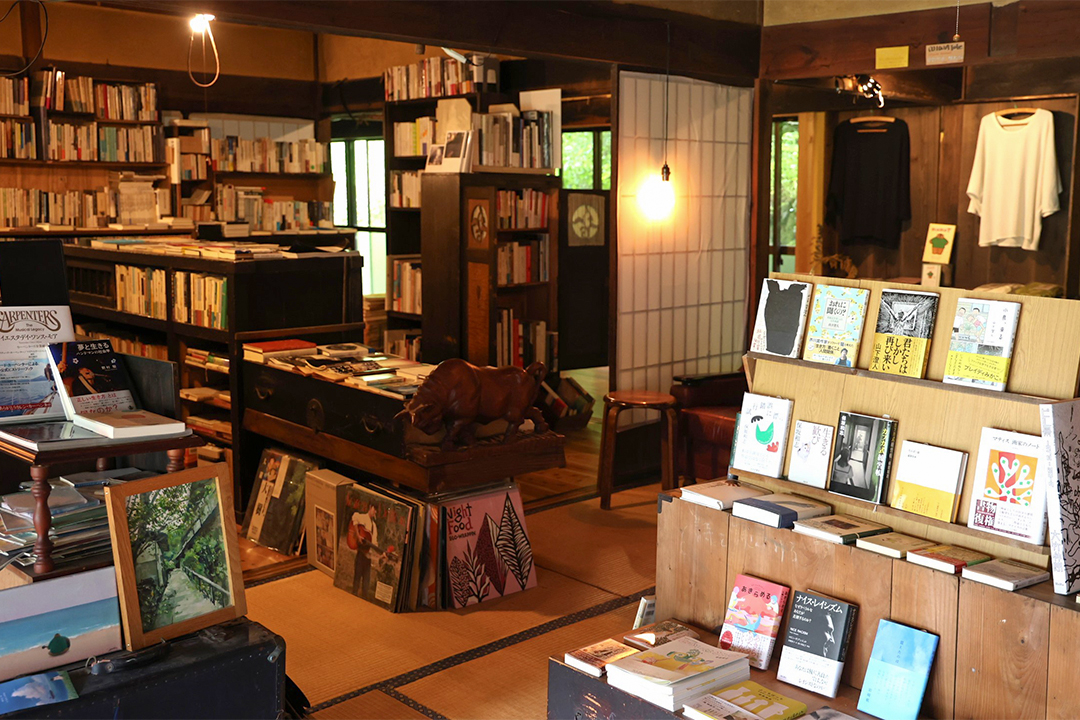 庭文庫,本,恵那,本屋,自分らしく生きる,おすすめ,泊まれる本屋,岐阜