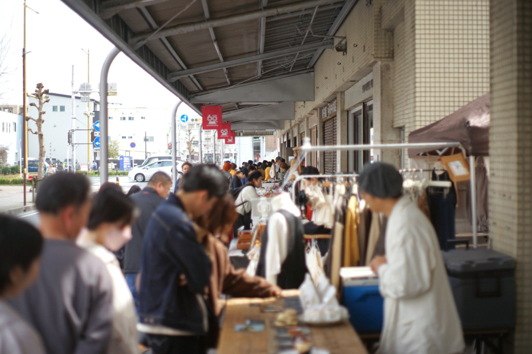 水上ビル,豊橋,朝市,カレー,ランチ,カフェ,雨の日商店街