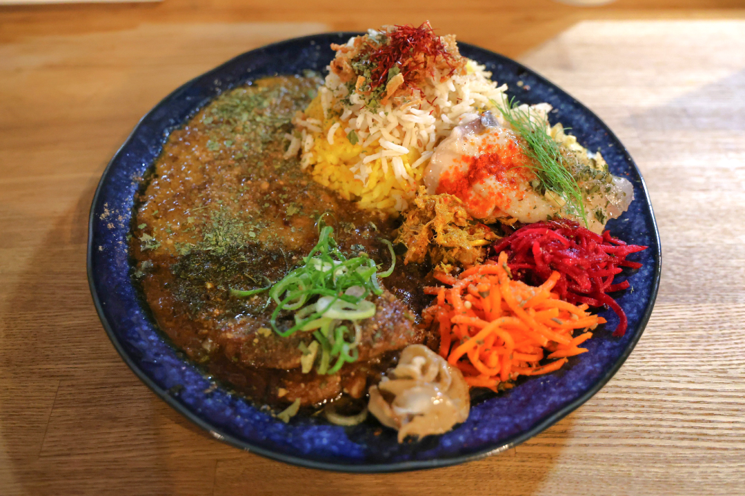 水上ビル,豊橋,朝市,カレー,ランチ,カフェ,雨の日商店街